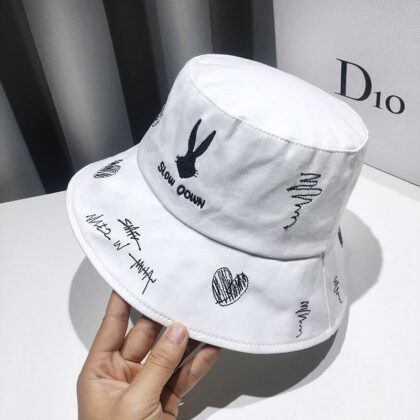 Rabbit embroidered fisherman hat